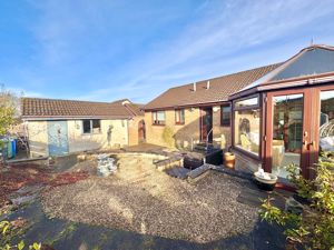 Photo 19- click for photo gallery